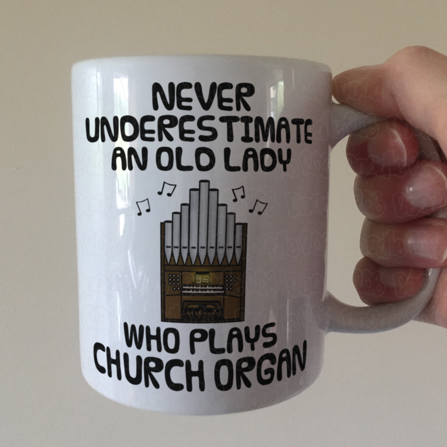 Funny Church Organist Mug - Never Underestimate An Old Lady Who Plays Church Organ - Musician Gift For Her